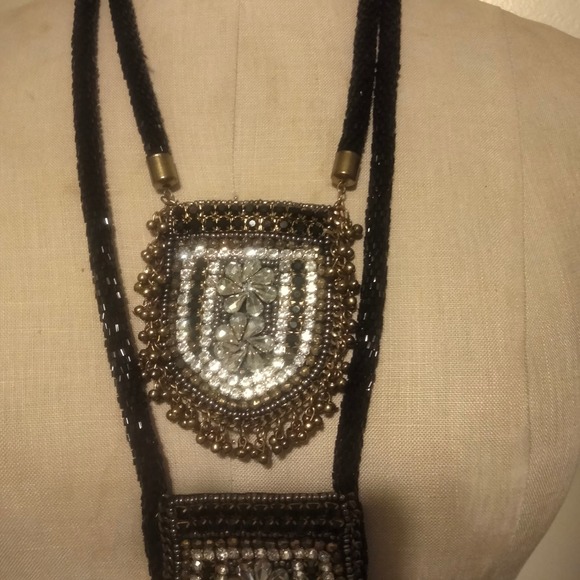 Iris Apfel & Bajalia Black-Clear Rhinestone Feathered Beaded 2 Layer Necklace - Picture 11 of 16